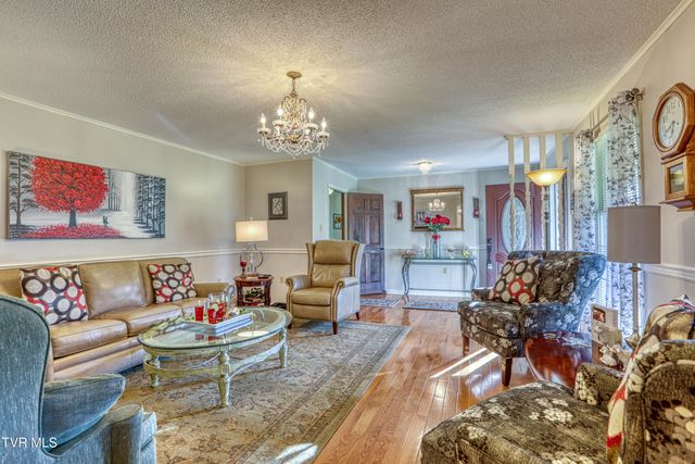 101 Arrowhead Drive, Rogersville, TN 37857