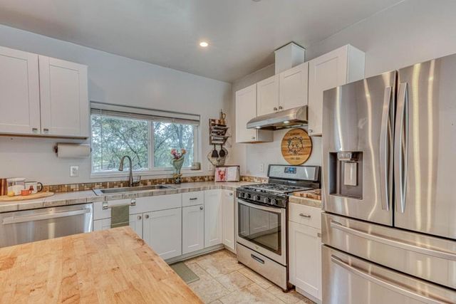 415 Carpenteria Road, Aromas, CA 95004