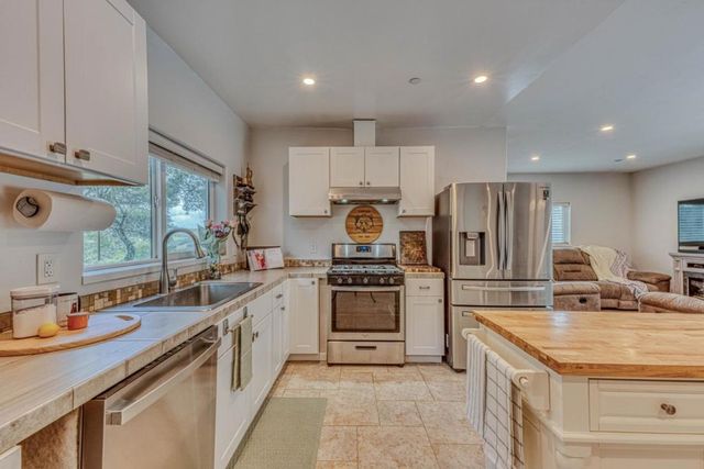 415 Carpenteria Road, Aromas, CA 95004