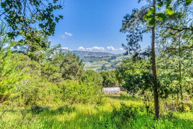 415 Carpenteria Road, Aromas, CA 95004