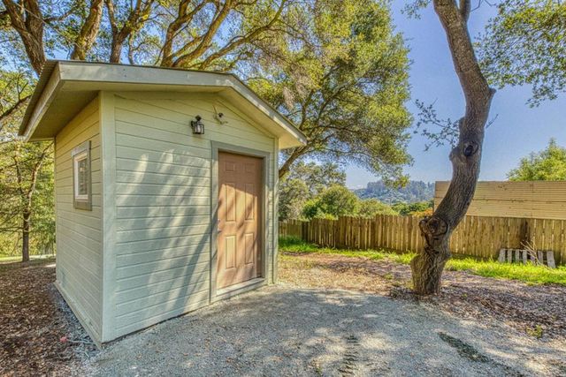 415 Carpenteria Road, Aromas, CA 95004