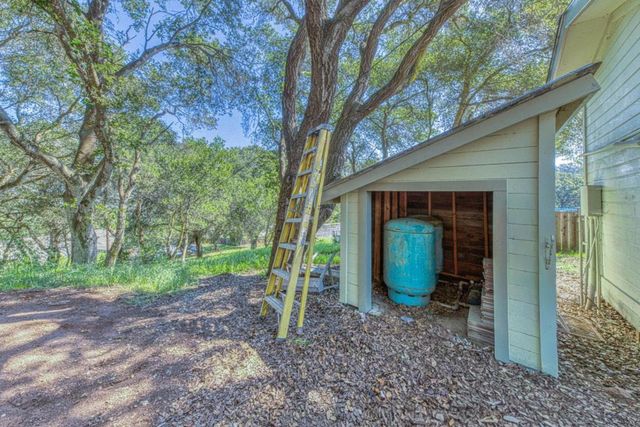 415 Carpenteria Road, Aromas, CA 95004