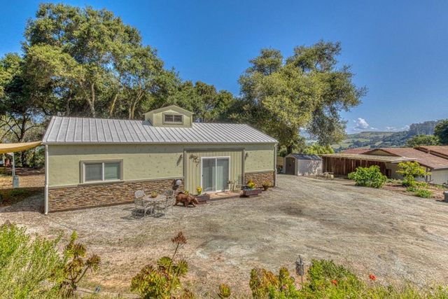 415 Carpenteria Road, Aromas, CA 95004