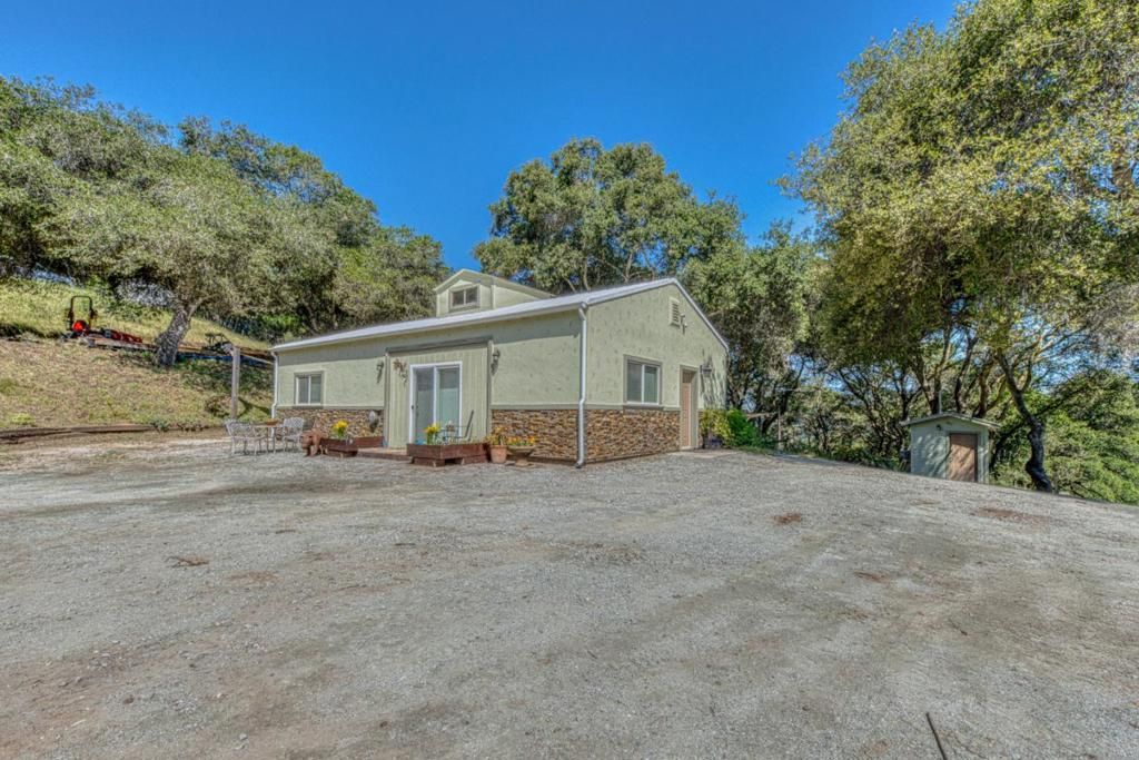 415 Carpenteria Road, Aromas, CA 95004
