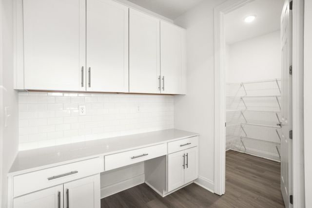 2324 Williamsport Landing, Columbia, TN 38401