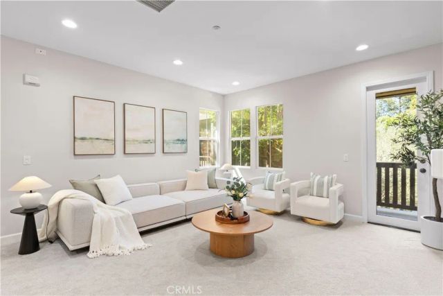 141 Danbrook, Irvine, CA 92603