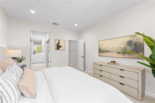 141 Danbrook, Irvine, CA 92603