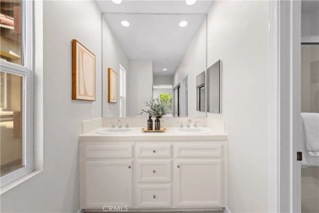 141 Danbrook, Irvine, CA 92603