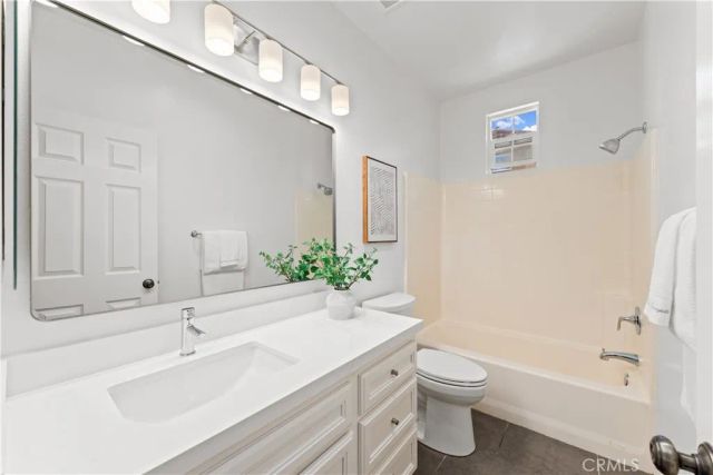 141 Danbrook, Irvine, CA 92603