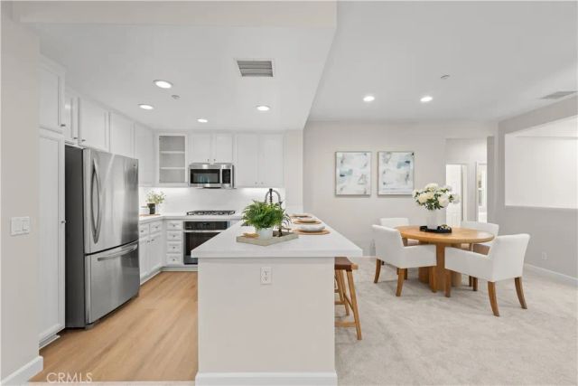 141 Danbrook, Irvine, CA 92603