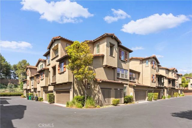 141 Danbrook, Irvine, CA 92603