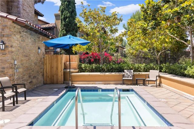 141 Danbrook, Irvine, CA 92603