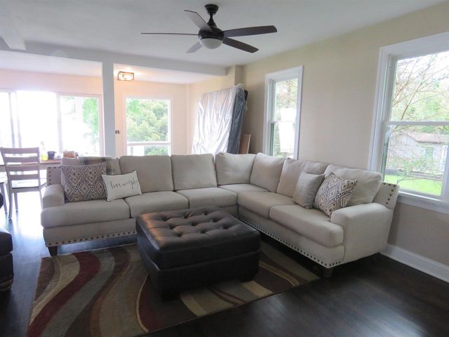 W10725 Blackhawk Trail, Fox Lake, WI 53933