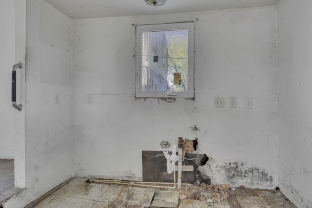 292 E Barthman Avenue, Columbus, OH 43207