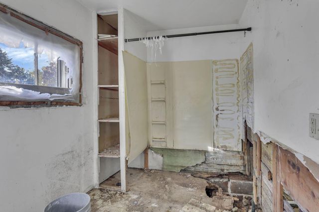 292 E Barthman Avenue, Columbus, OH 43207