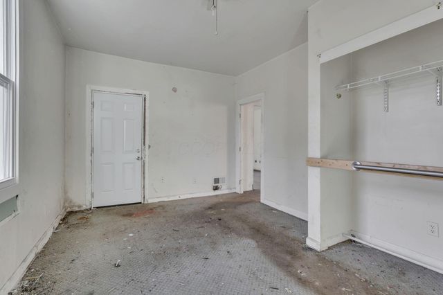 292 E Barthman Avenue, Columbus, OH 43207