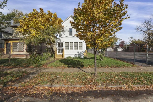 292 E Barthman Avenue, Columbus, OH 43207