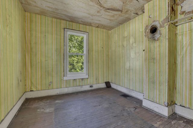 292 E Barthman Avenue, Columbus, OH 43207