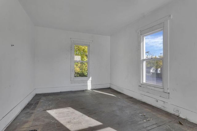 292 E Barthman Avenue, Columbus, OH 43207