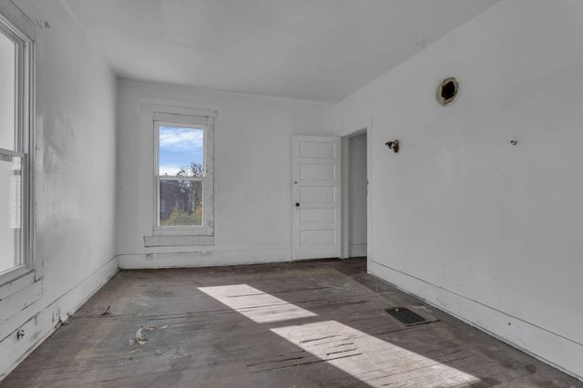 292 E Barthman Avenue, Columbus, OH 43207