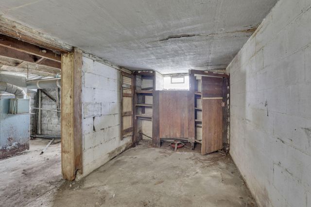 292 E Barthman Avenue, Columbus, OH 43207