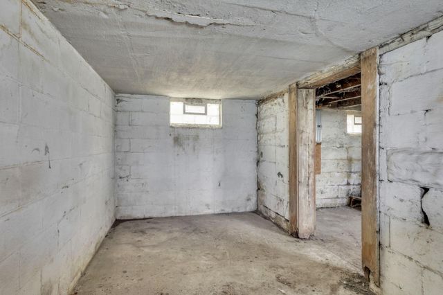 292 E Barthman Avenue, Columbus, OH 43207