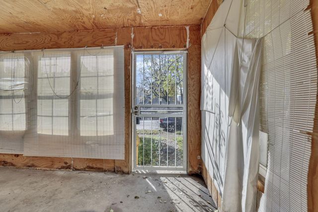 292 E Barthman Avenue, Columbus, OH 43207