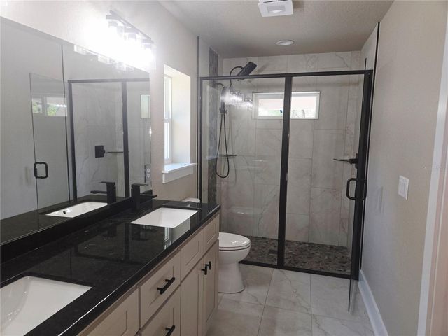 8541 NE 105 AVENUE, Bronson, FL 32621