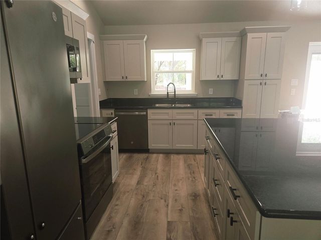 8541 NE 105 AVENUE, Bronson, FL 32621