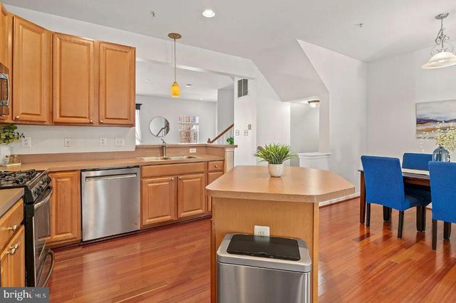 7224 MOCKINGBIRD CIR, Glen Burnie, MD 21060