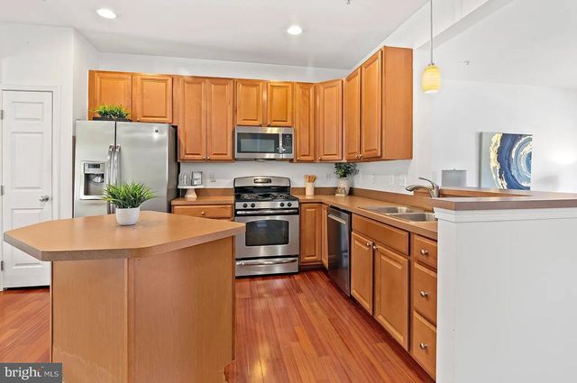 7224 MOCKINGBIRD CIR, Glen Burnie, MD 21060