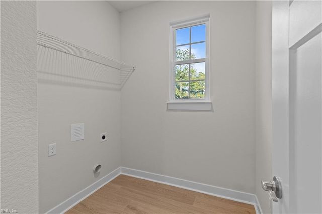 1920 Lancing Crest LN, Chesapeake, VA 23323