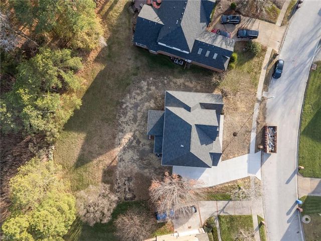 1920 Lancing Crest LN, Chesapeake, VA 23323