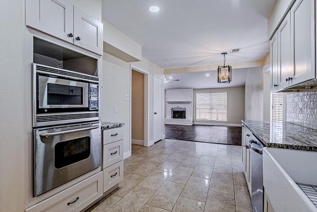 17811 Hawk Haven Lane, Spring, TX 77379