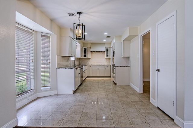 17811 Hawk Haven Lane, Spring, TX 77379
