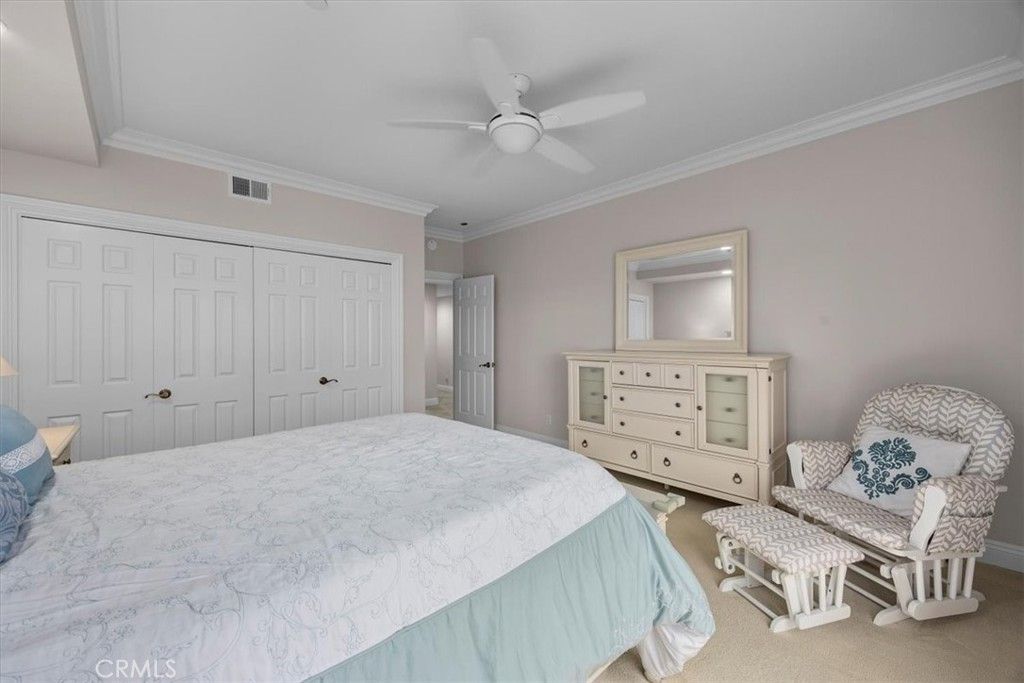 Image 26 of property listing at 512 Esplanade 303, Redondo Beach, CA 90277