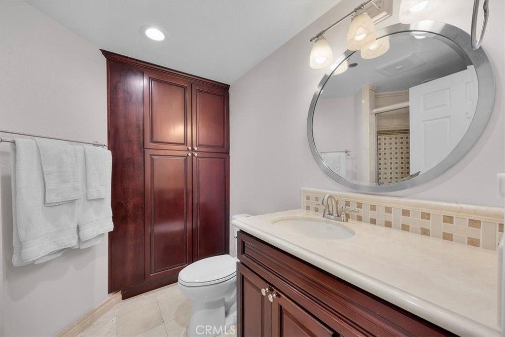 Image 30 of property listing at 512 Esplanade 303, Redondo Beach, CA 90277