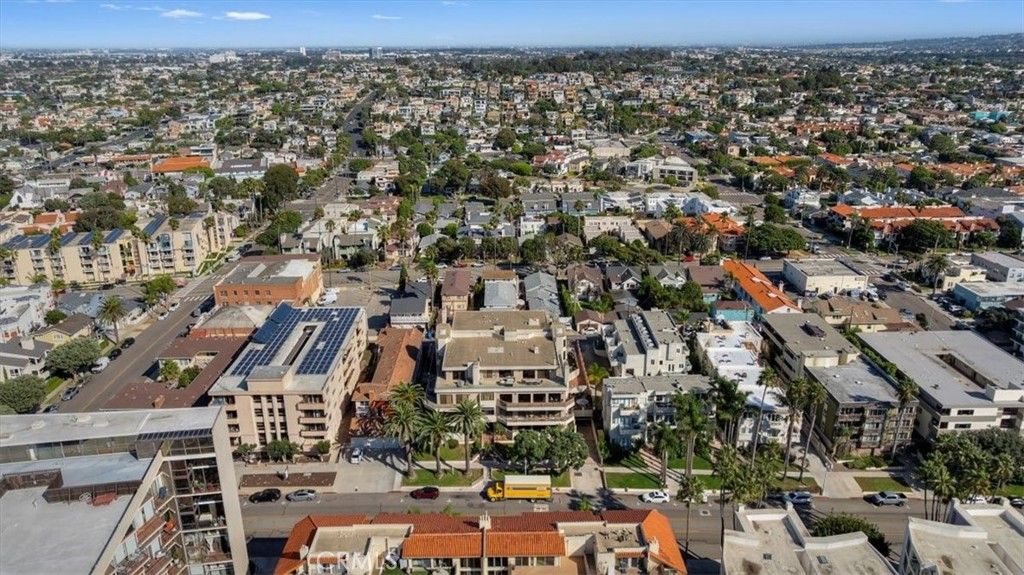 Image 35 of property listing at 512 Esplanade 303, Redondo Beach, CA 90277