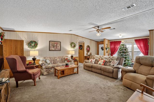 11911 LANE PARK ROAD, Tavares, FL 32778