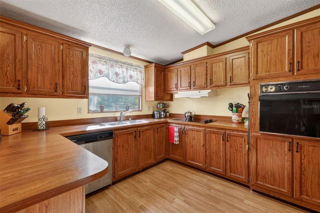 11911 LANE PARK ROAD, Tavares, FL 32778