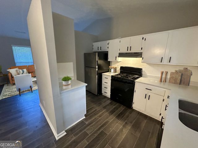 1819 Singer Way, Lithonia, GA 30058