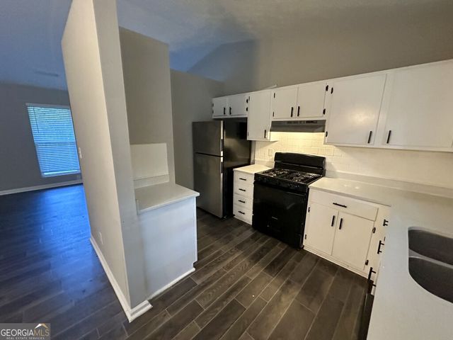 1819 Singer Way, Lithonia, GA 30058
