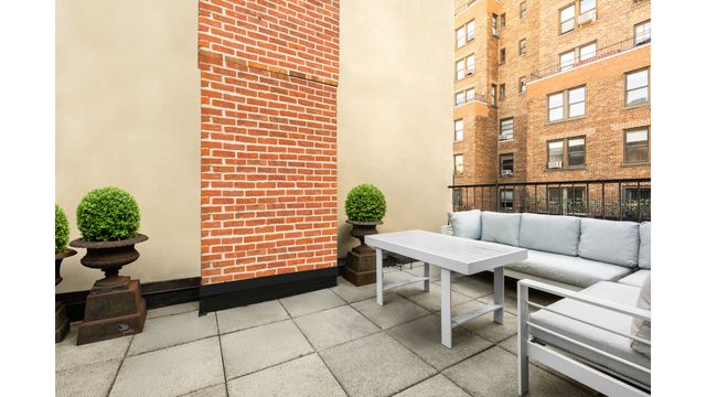34 W 74TH Street PHB, New York City, NY 10023