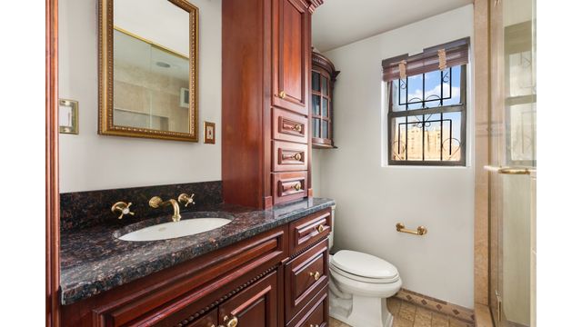 34 W 74TH Street PHB, New York City, NY 10023