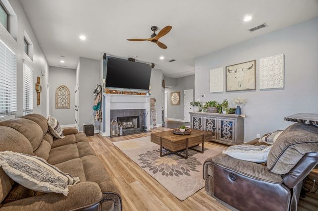 10541 Rancho Viejo Way, Fort Worth, TX 76036