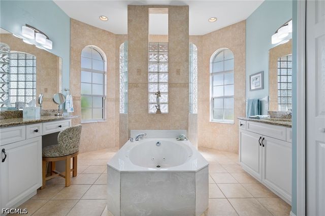 2710 SW 27th PL, Cape Coral, FL 33914