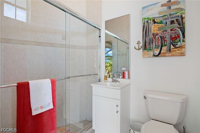 2710 SW 27th PL, Cape Coral, FL 33914