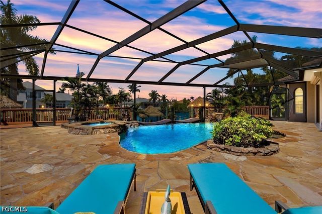 2710 SW 27th PL, Cape Coral, FL 33914