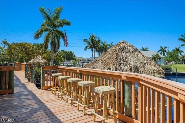 2710 SW 27th PL, Cape Coral, FL 33914