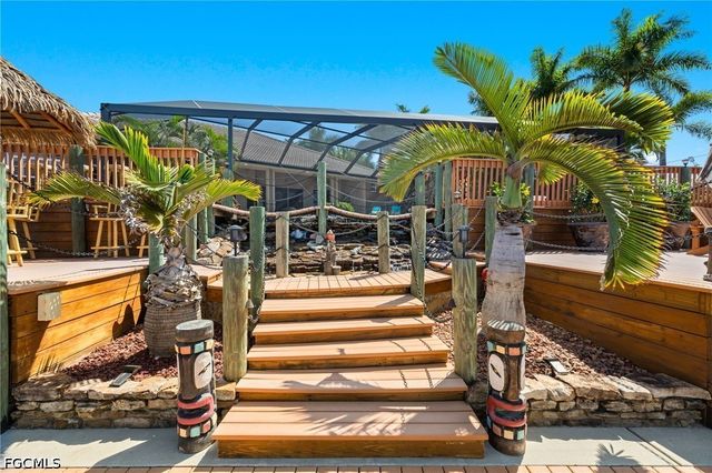 2710 SW 27th PL, Cape Coral, FL 33914